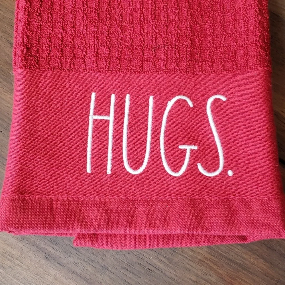 Rae Dunn NWOT Embroidered HUGS Waffle Weave Hand Towel